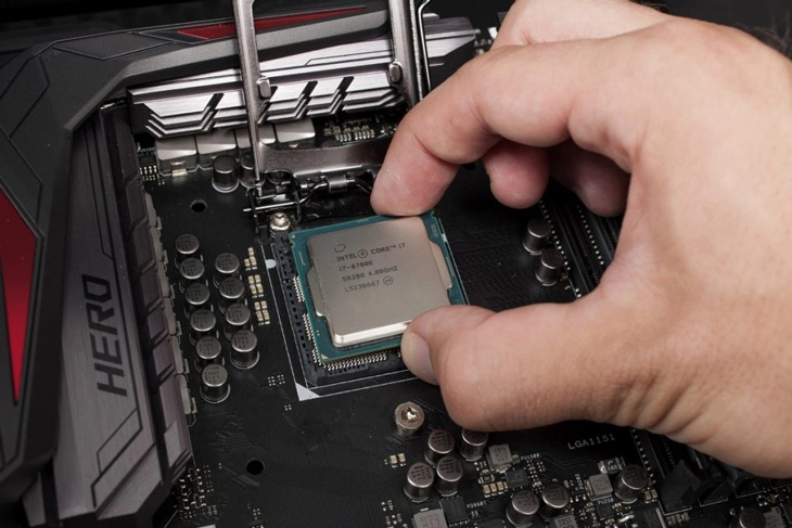 CPU được lắp chính xác vào socket